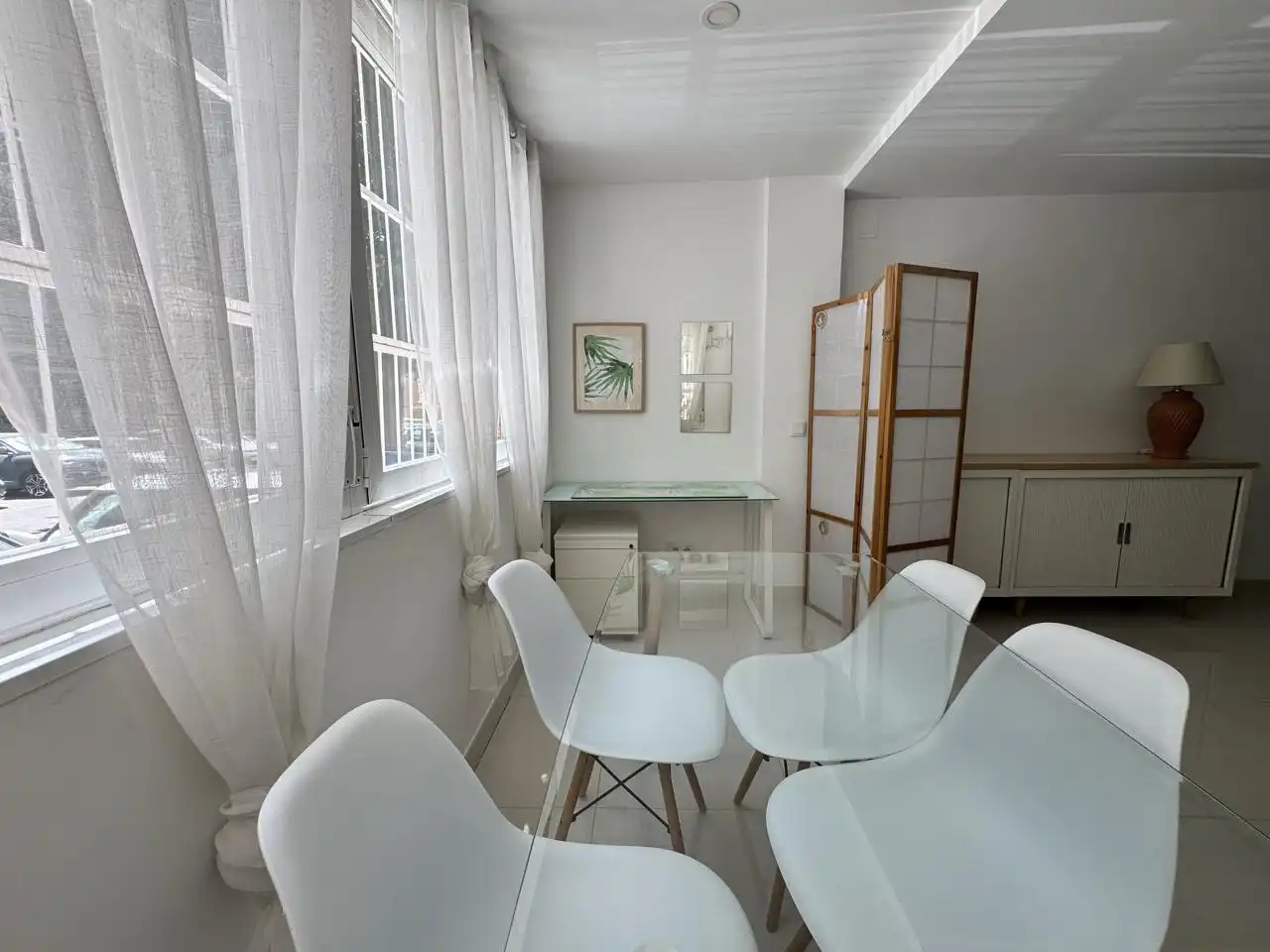 Comedor de Apartamento de alquiler en Madrid con Aire acondicionado, Calefacción y Amueblado