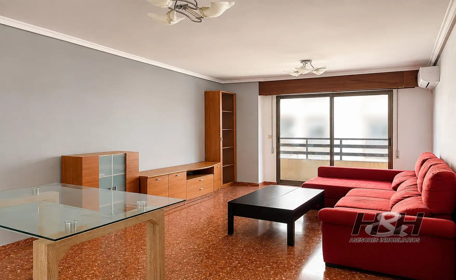 Living room of Flat for sale in Burjassot  with Air Conditioner, Heating and Balcony