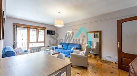 Photo 3 of Flat for rent in Jovellanos, El Postigo, Oviedo