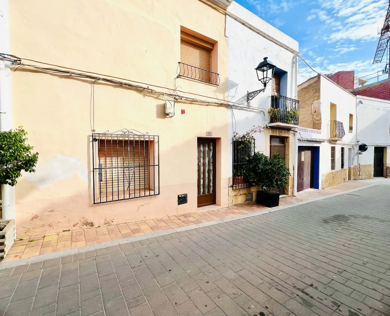 Vista exterior de Casa adosada en venta en La Nucia