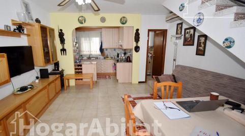 Foto 2 de Casa adosada en venda a Calle Cuenca, Playa Morro de Gos, Oropesa del Mar / Orpesa