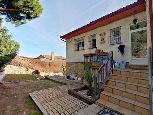 Exterior view of House or chalet for sale in Valdemorillo  with Air Conditioner, Heating and Private garden