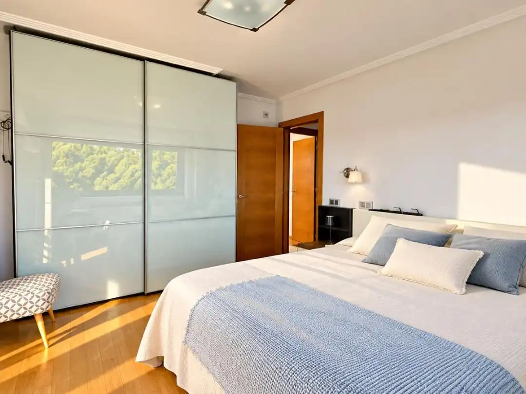 Bedroom of Houses for sale in Oruña