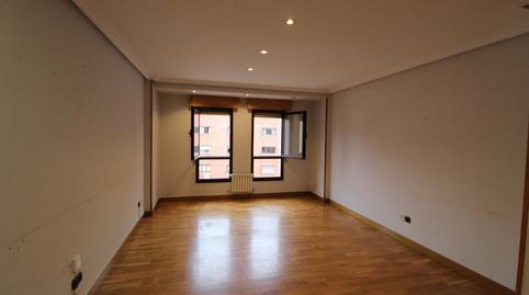 Foto 2 de Piso de alquiler en Quintana, Fontán, Asturias