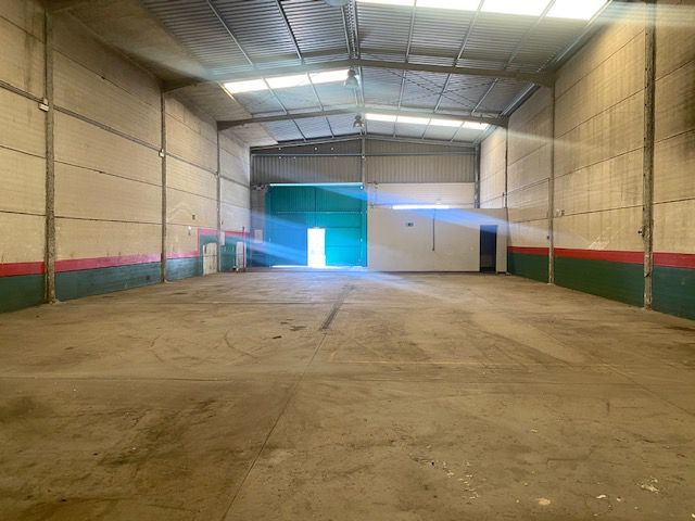 Industrial buildings to rent in San Juan del Puerto  with Heating