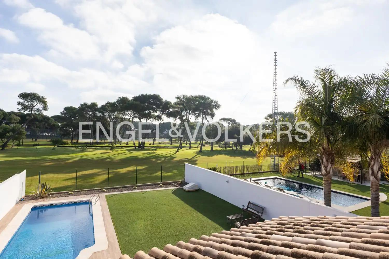 Exterior view of Detached homes for rent in Castellón de la Plana / Castelló de la Plana  with Air Conditioner, Heating and Private garden