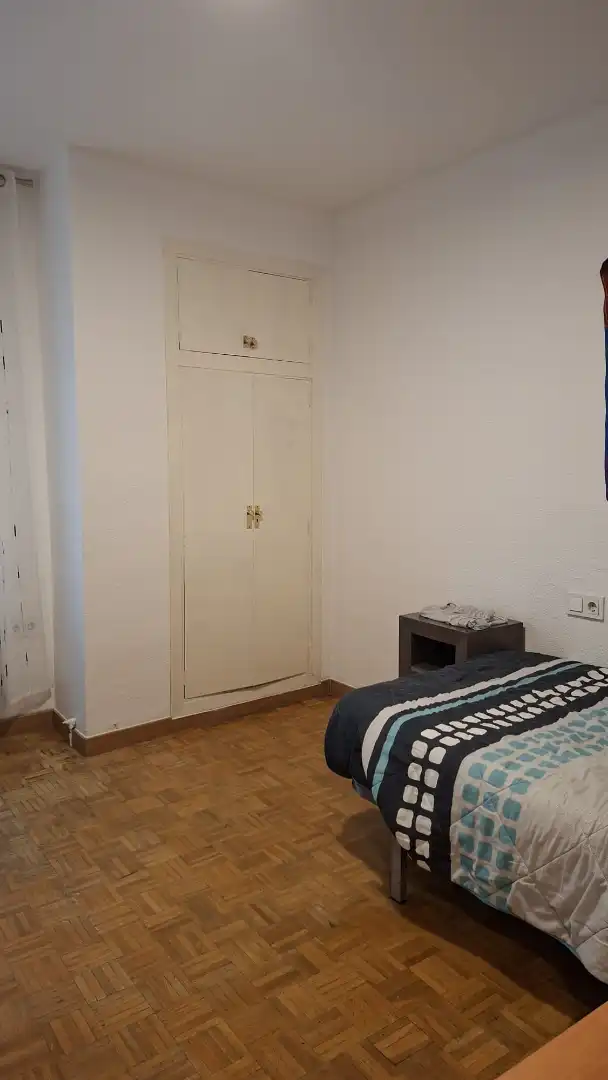 Schlafzimmer von Wohnung zum Verkauf in Granada mit Heizung, Möbliert und Balkon