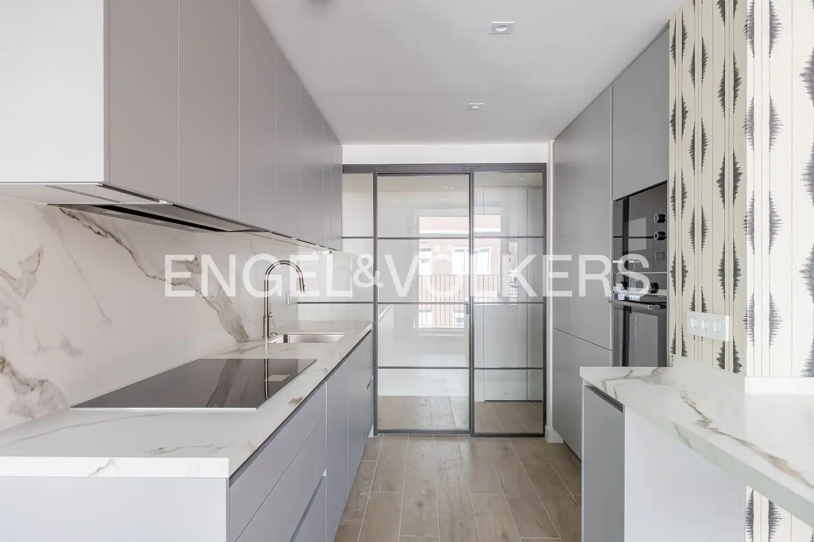 Cocina de Piso en venta en Madrid con Aire acondicionado, Calefacción y Jardín privado