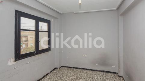 Foto 4 de Pis en venda a Natzaret, Valencia