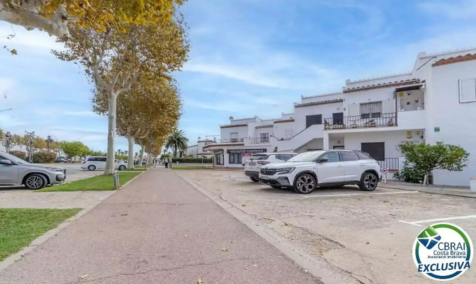 Aparcament de Pis en venda en Empuriabrava amb Aire condicionat, Calefacció i Terrassa