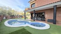 Swimming pool of House or chalet for sale in Castelldefels  with Air Conditioner, Heating and Terrace