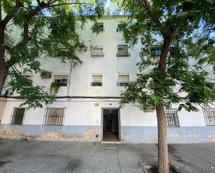 Exterior view of Flat for sale in  Sevilla Capital