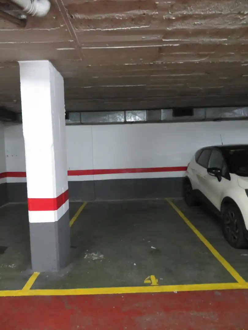 Garage zur Miete in Calle de Sepúlveda, 80, Sant Antoni