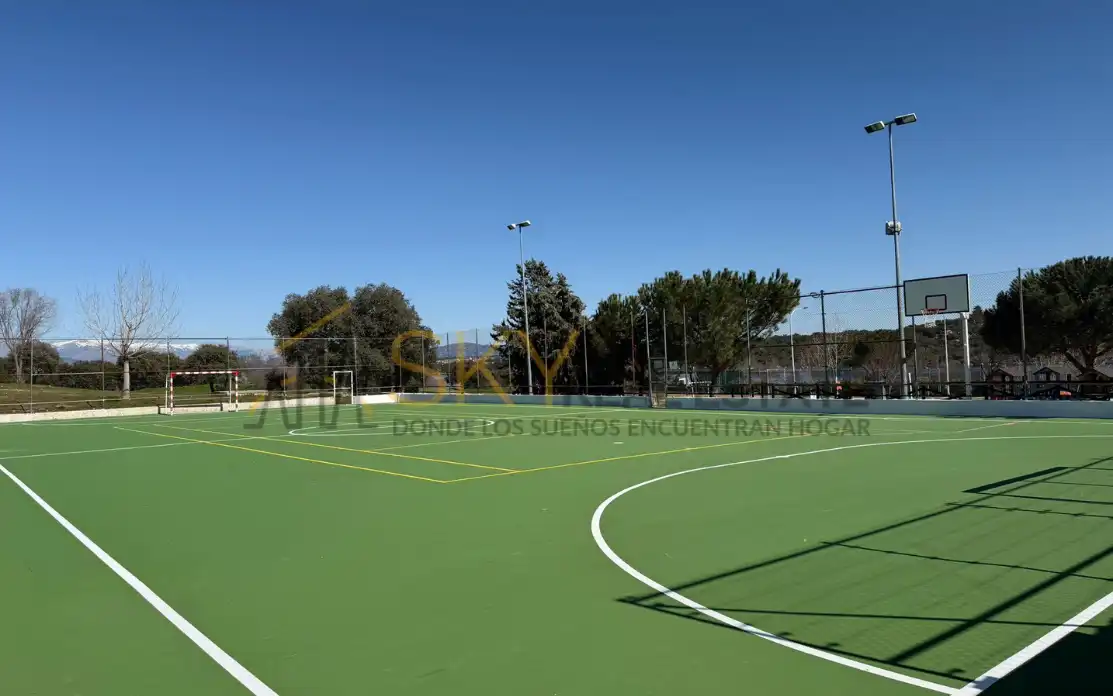 Exterior view of Houses for sale in Valdemorillo  with Private garden, Terrace and Swimming Pool