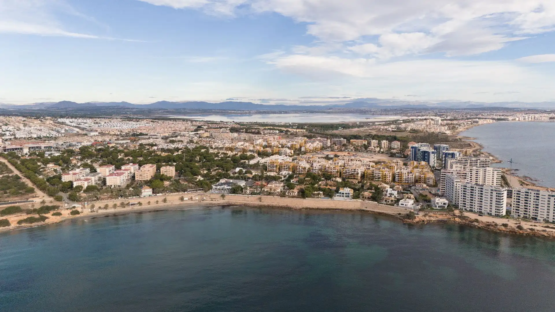 Vista exterior de Casa o chalet en venta en Pilar de la Horadada con Aire acondicionado, Calefacción y Terraza