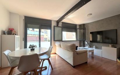 Living room of Duplex for sale in Terrassa  with Air Conditioner, Parquet flooring and Terrace