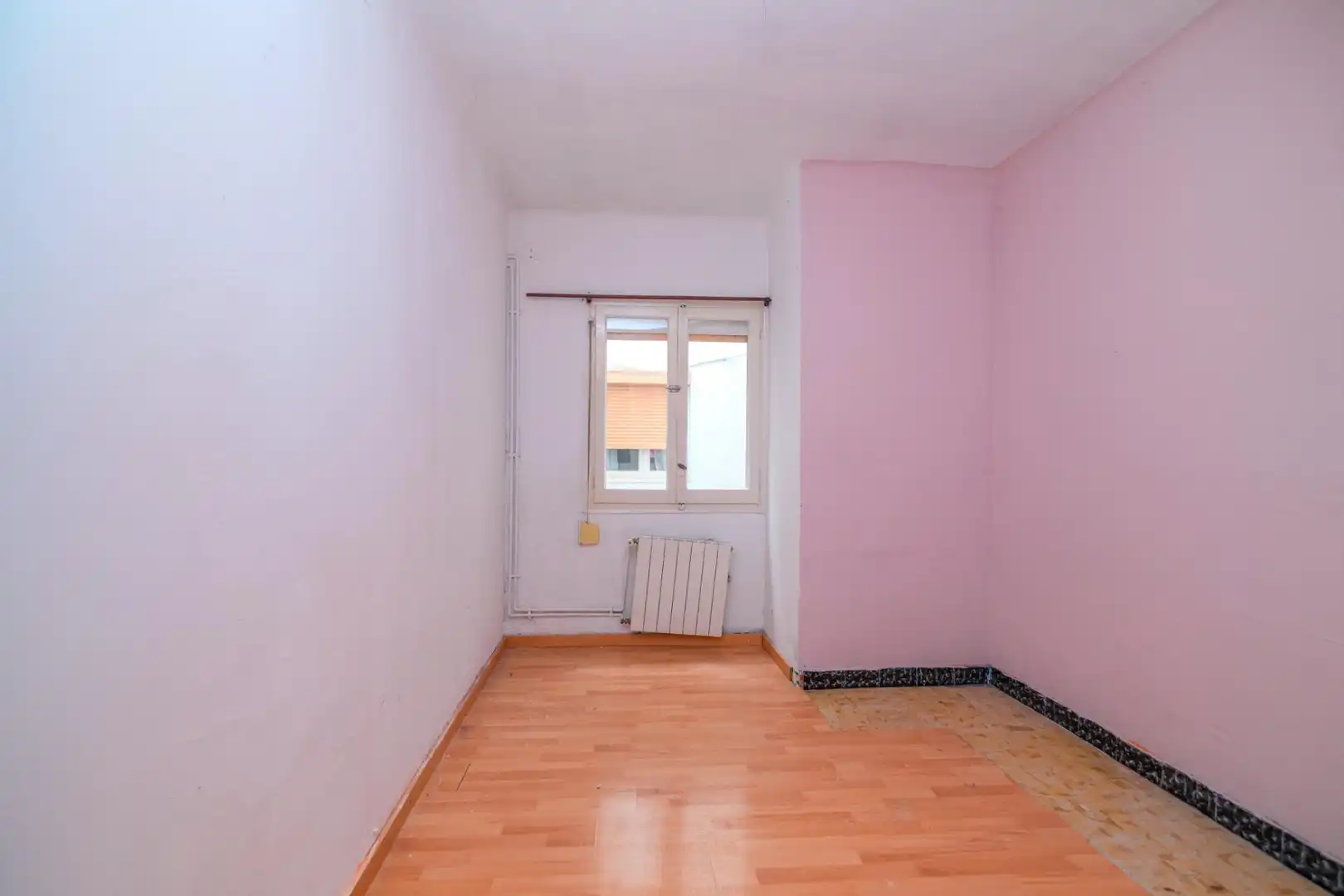 Bedroom of Flat for sale in Manresa  with Heating and Alarm