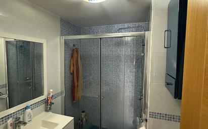 Bathroom of Flat for sale in Fuenlabrada  with Air Conditioner and Terrace