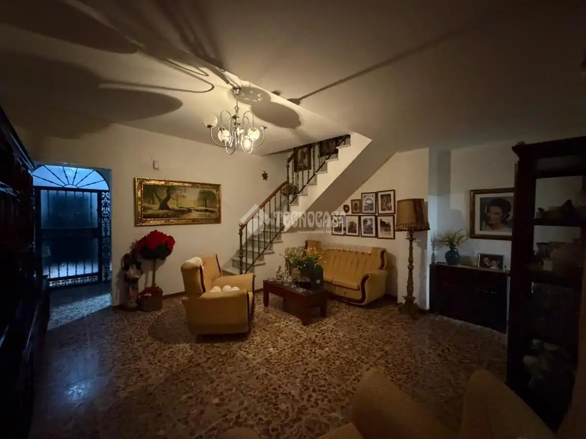 Living room of Houses for sale in Sevilla