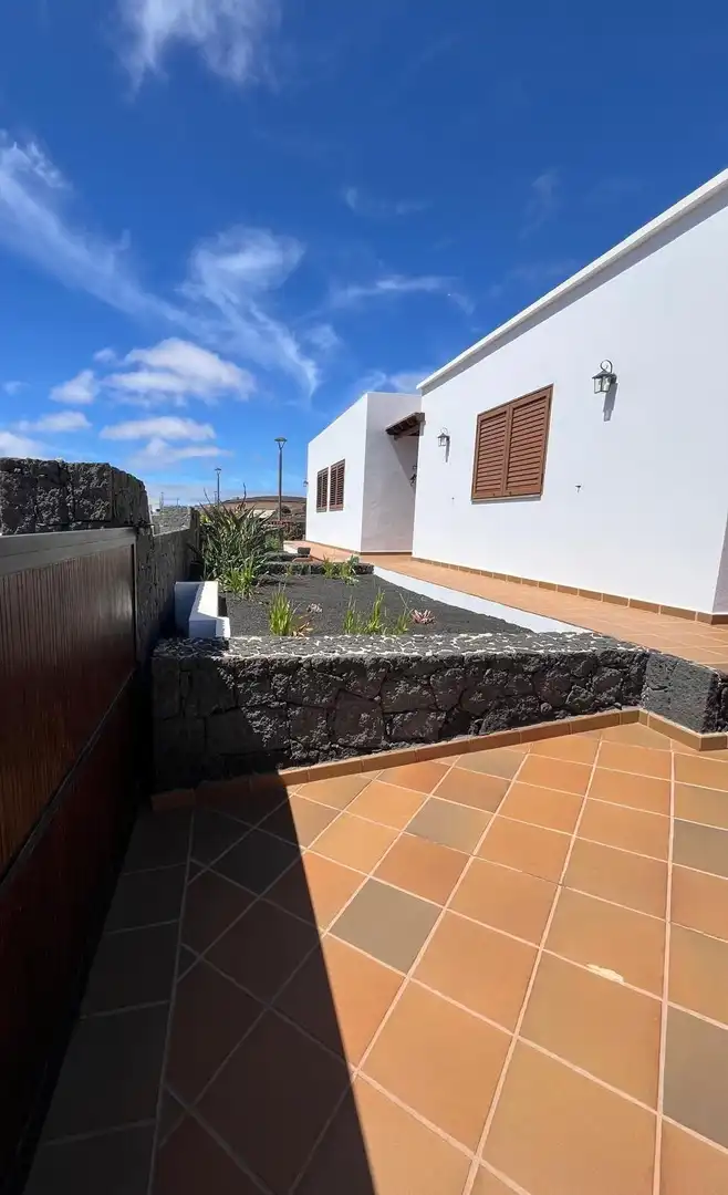 Terrassa de Casa o xalet en venda en Tinajo amb Jardí privat, Terrassa i Traster