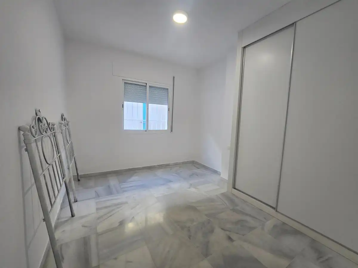 Dormitori de Apartament en venda en Benalmádena amb Aire condicionat, Calefacció i Jardí privat