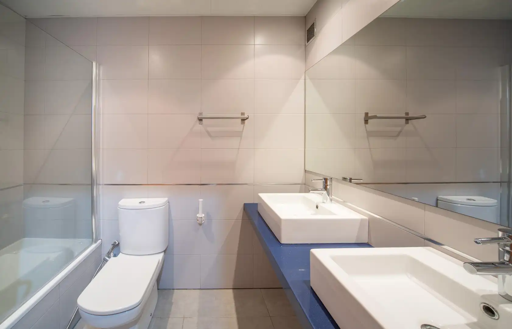 Badezimmer von Wohnung zum Verkauf in Igualada mit Heizung, Terrasse und Abstellraum