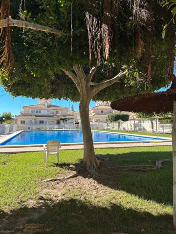 Casa-chalet en Alquiler en Playa Flamenca