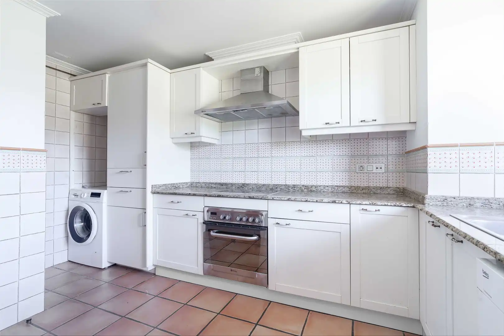 Cocina de Dúplex en venta en Oleiros con Calefacción, Trastero y Piscina