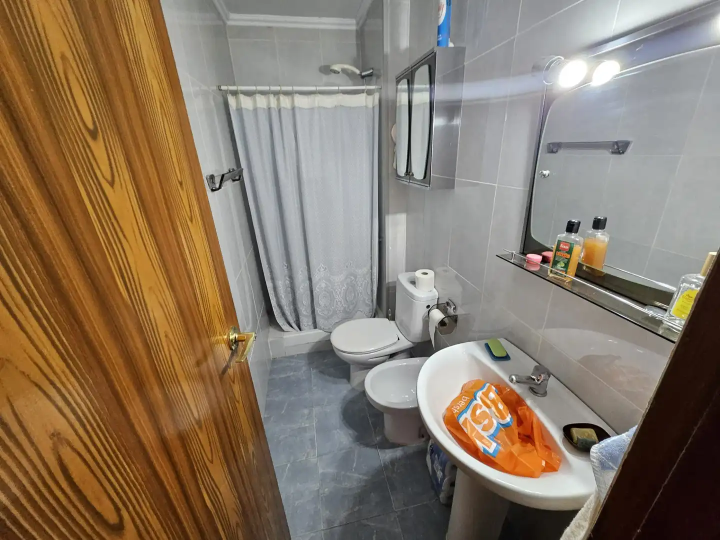 Baño de Piso en venta en Alcalá de Henares con Aire acondicionado, Calefacción y Terraza
