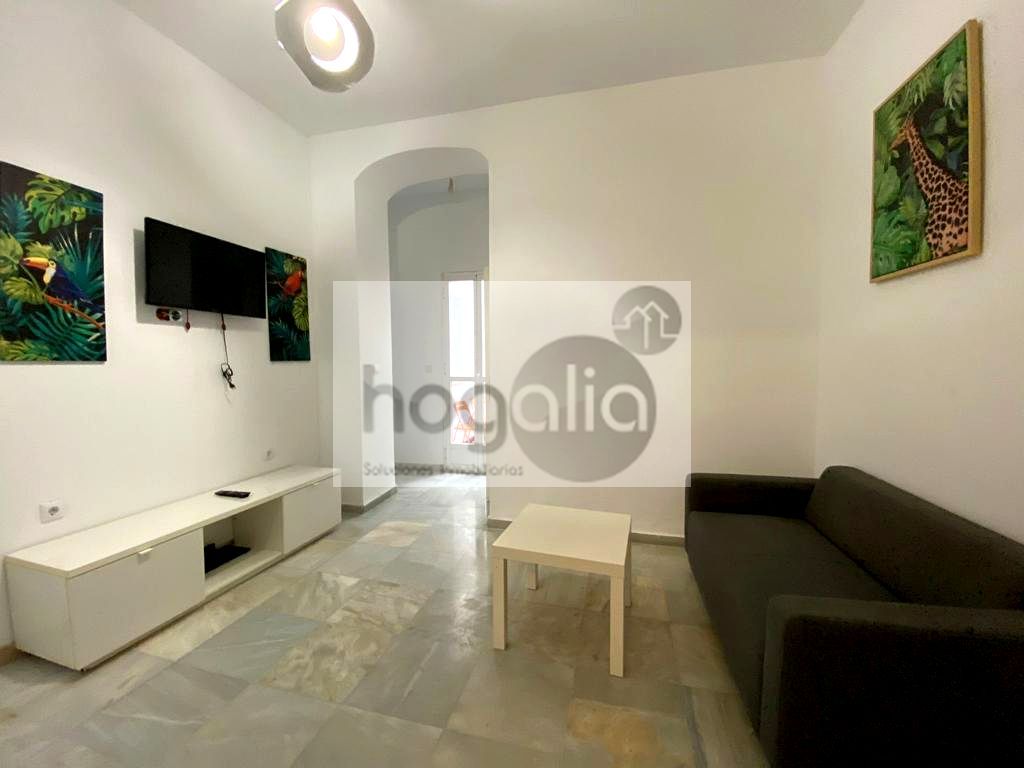 Planta baja to rent in Feria