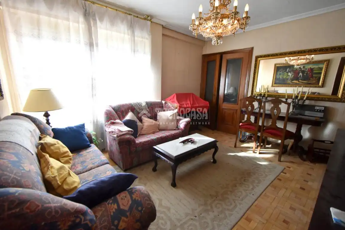 Sala de estar de Piso en venta en Madrid con Calefacción, Parquet y Terraza