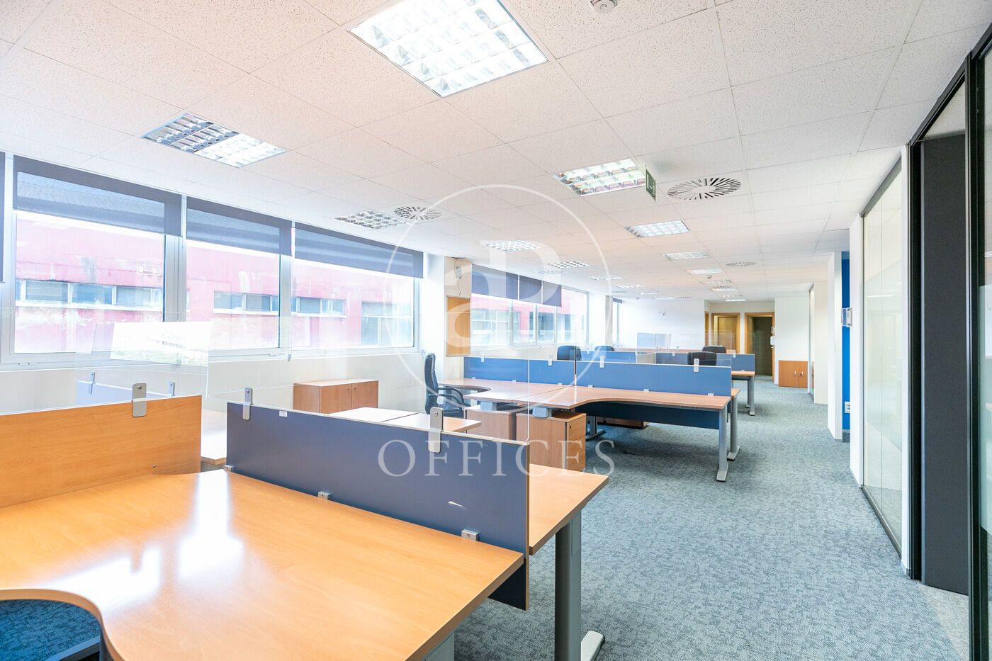 Office to rent in Chiva  with Air Conditioner and Heating