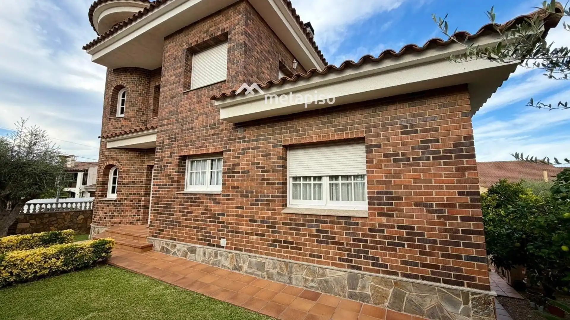 Vista exterior de Casa o chalet en venta en El Vendrell con Calefacción, Terraza y Trastero