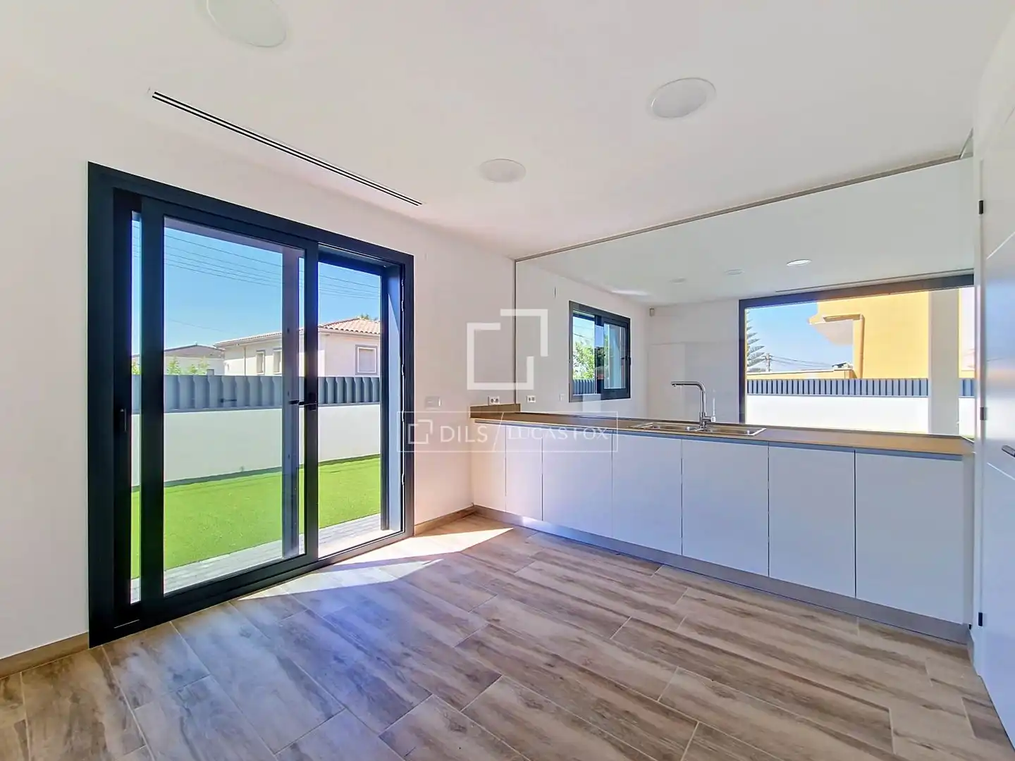 Cocina de Casa o chalet en venta en El Vendrell con Aire acondicionado, Calefacción y Jardín privado