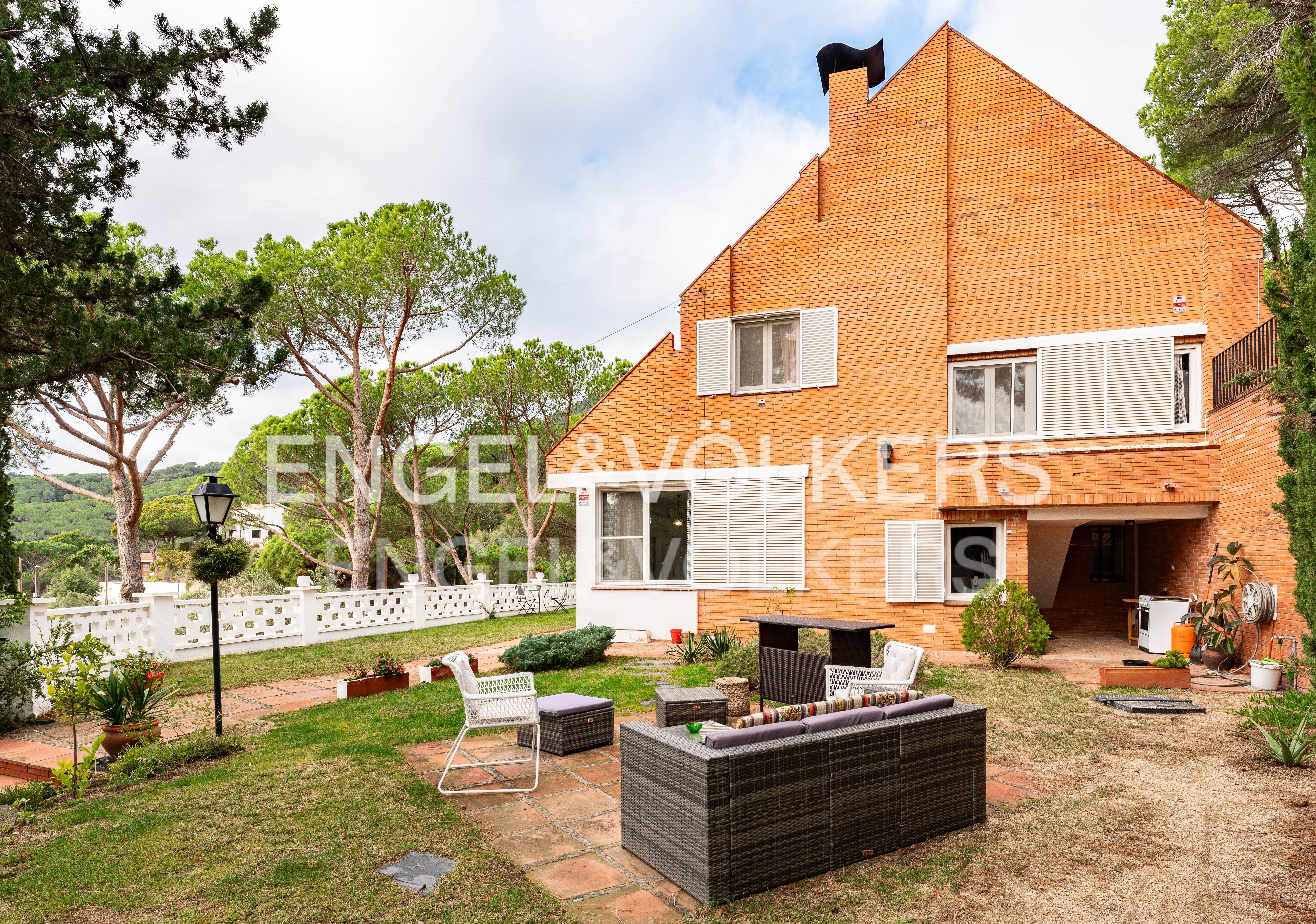 Jardí de Casa o xalet en venda en Arenys de Munt amb Aire condicionat, Calefacció i Jardí privat