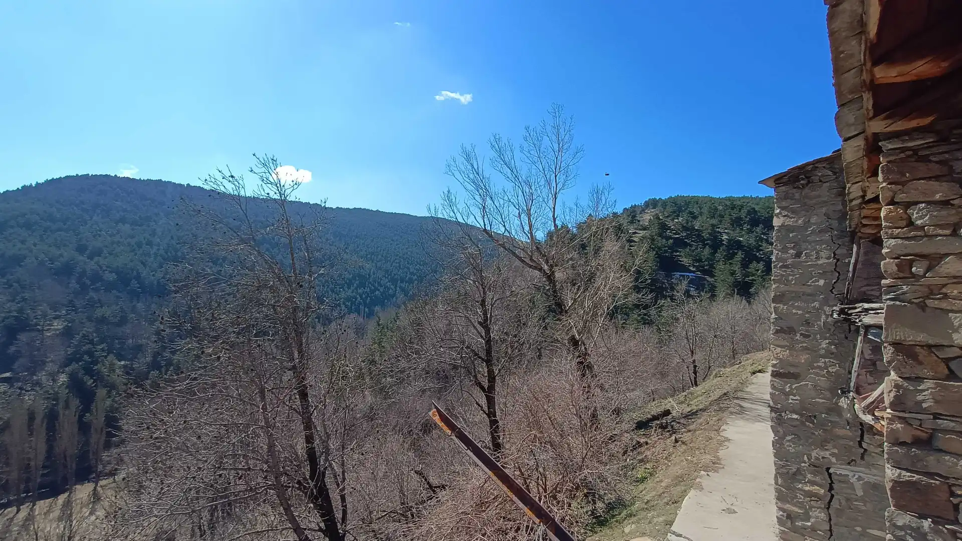 Vista exterior de Finca rústica en venda en Soriguera amb Balcó
