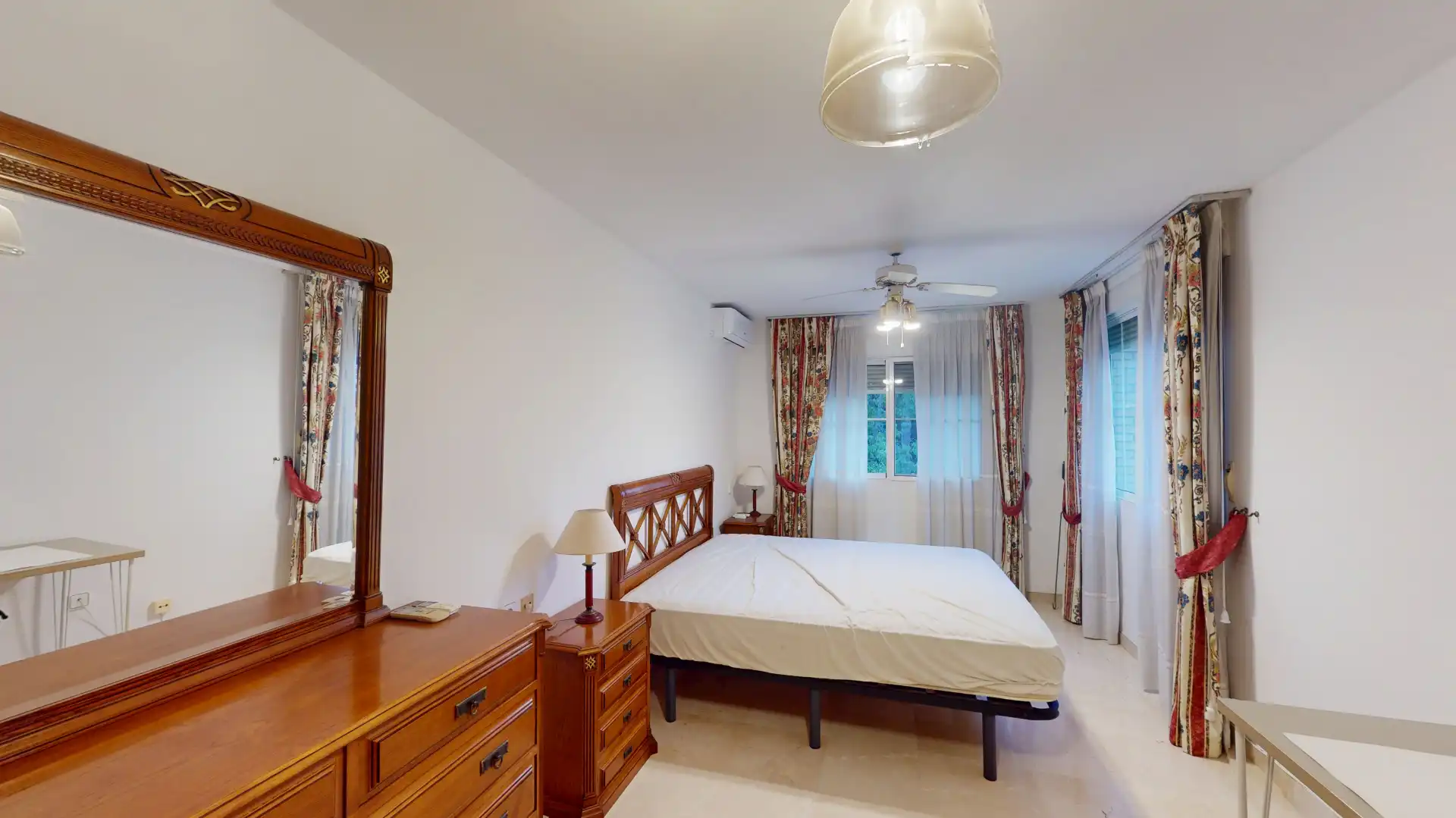 Bedroom of Detached homes for sale in Alicante / Alacant  with Air Conditioner, Heating and Private garden