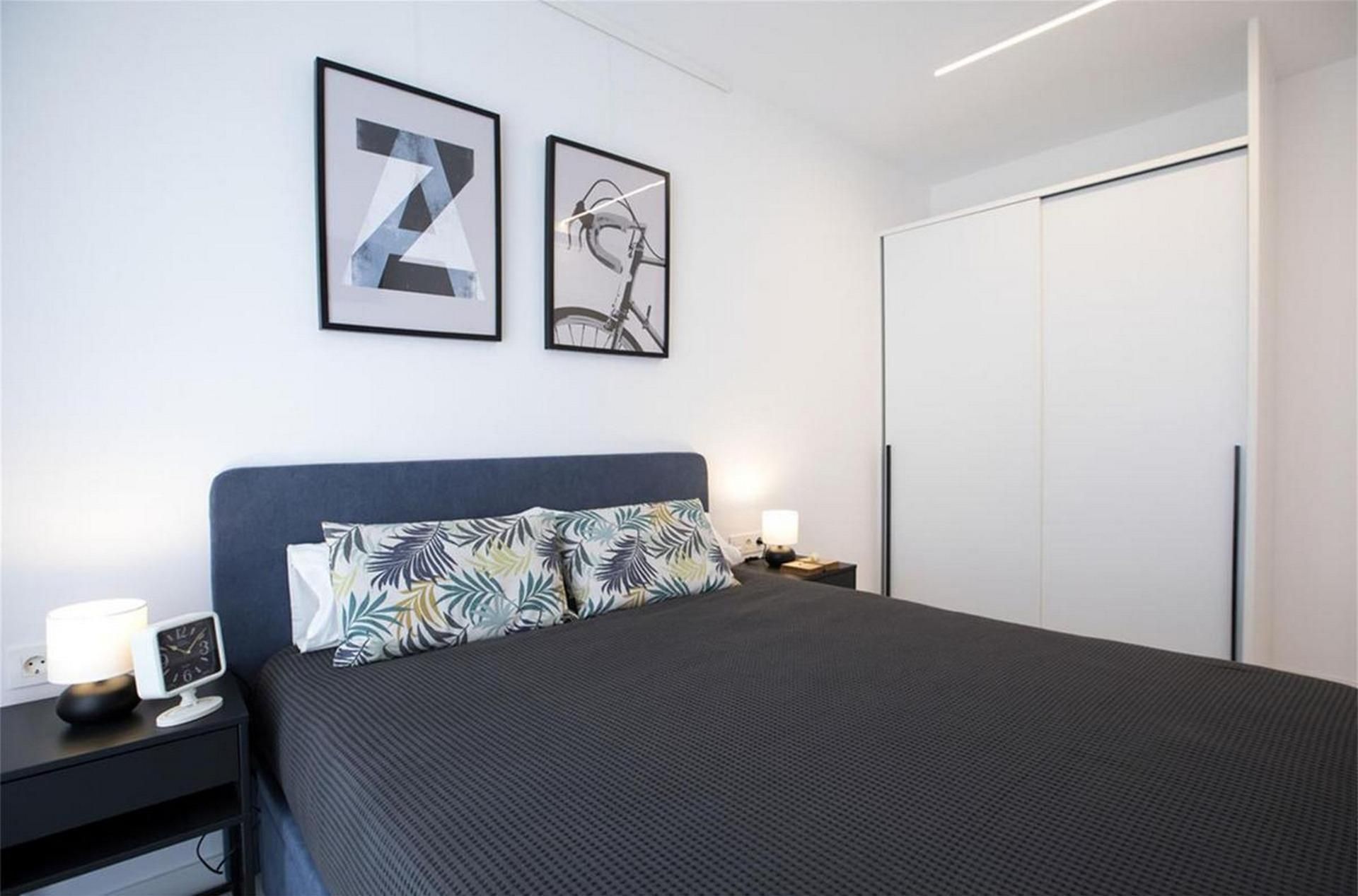 Habitación de Apartamento de alquiler en Sant Boi de Llobregat con Aire acondicionado y Trastero