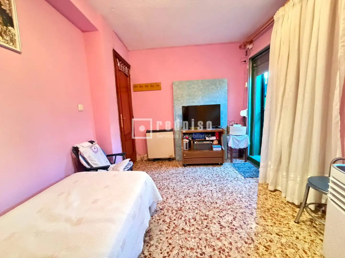 Habitación de Casa o chalet en venta en Coslada con Calefacción, Terraza y Trastero