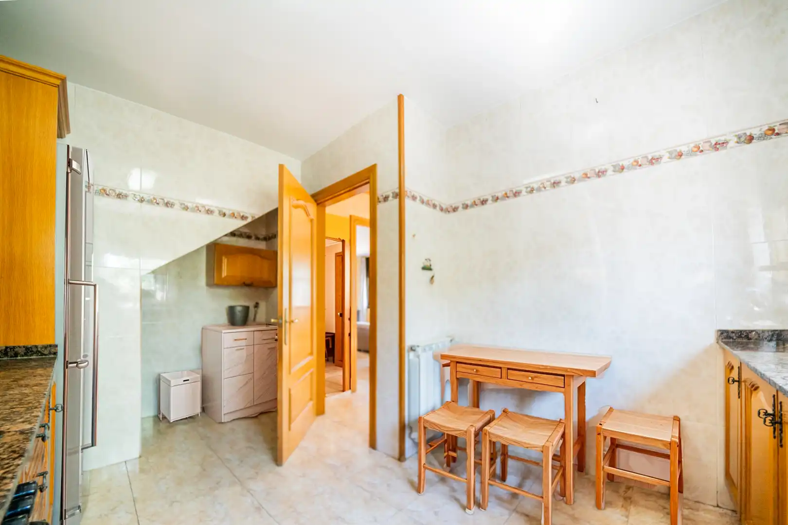 Cocina de Casa o chalet en venta en Santa Perpètua de Mogoda con Calefacción, Terraza y Trastero