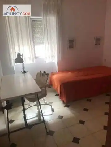 Habitación de Piso de alquiler en Sevilla con Aire acondicionado, Calefacción y Amueblado