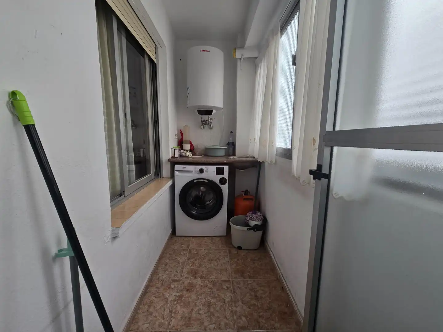 Küche von Wohnung zum Verkauf in Valencia mit Klimaanlage und Balkon