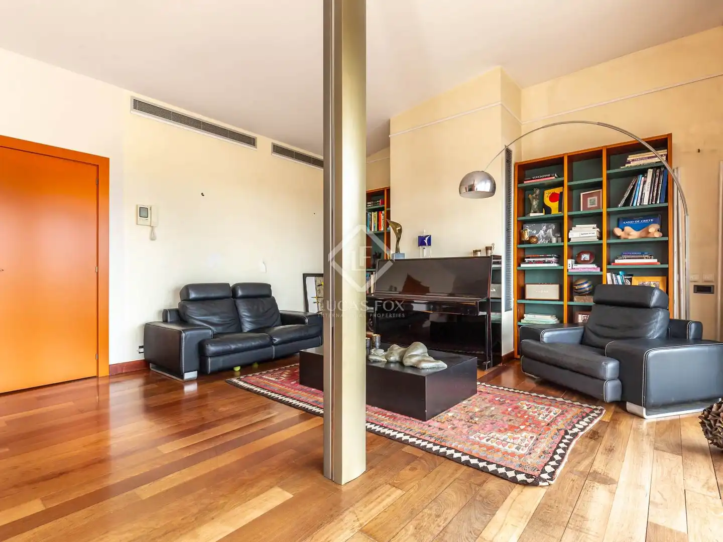 Wohnzimmer von Haus oder Chalet zum Verkauf in Esplugues de Llobregat mit Klimaanlage, Heizung und Privatgarten