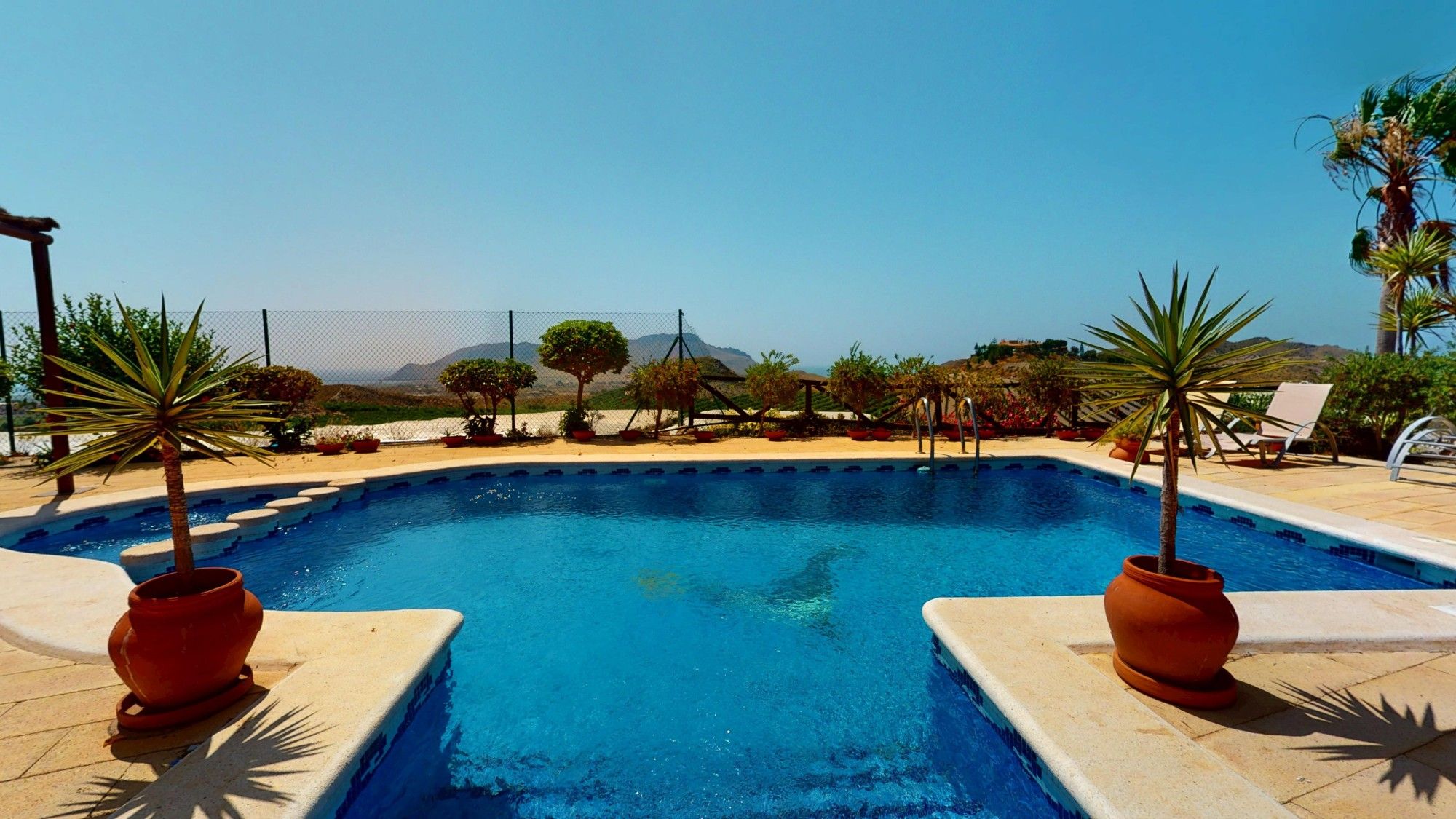 Piscina de Casa o xalet en venda en Águilas amb Aire condicionat, Calefacció i Jardí privat