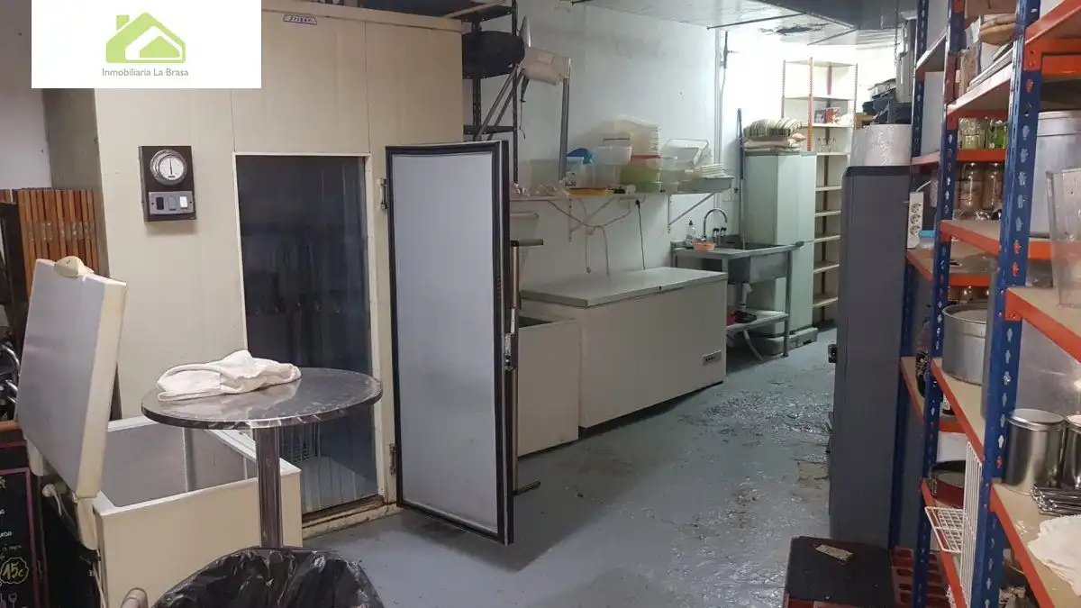 Local comercial en venda a Casco Antiguo, imagen 5