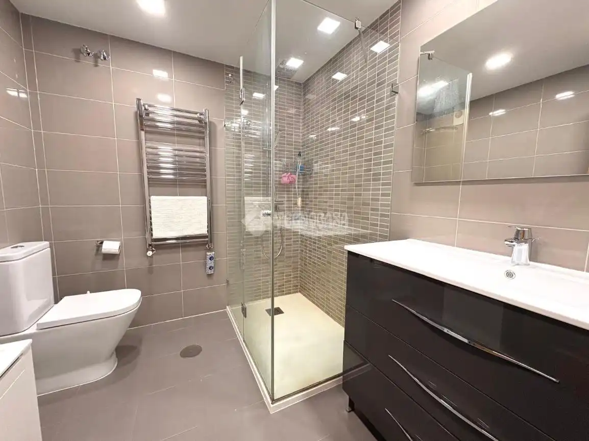 Piso en venta en Puerta del Ángel