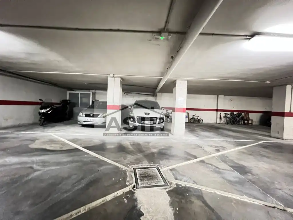 Individual for sale in Casc Urbà, imagen 6