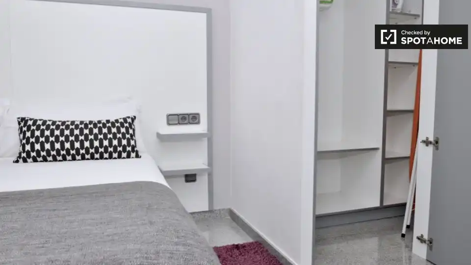 Piso con terraza en alquiler en Gràcia, imagen 18