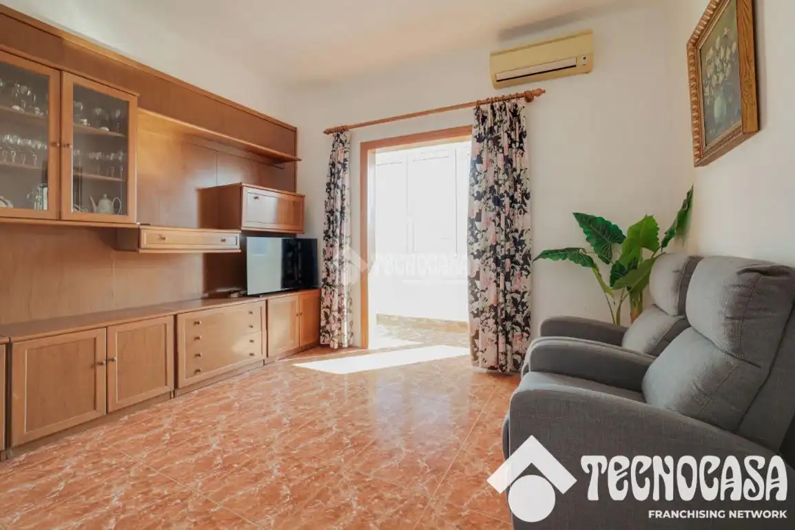 Sala d'estar de Àtic en venda en Barcelona amb Aire condicionat i Balcó