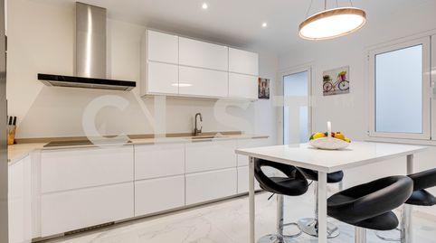 Desde CLST te presentamos este encantador ático dúplex en una finca regia en pleno corazón de Rambla Cataluña, image 2